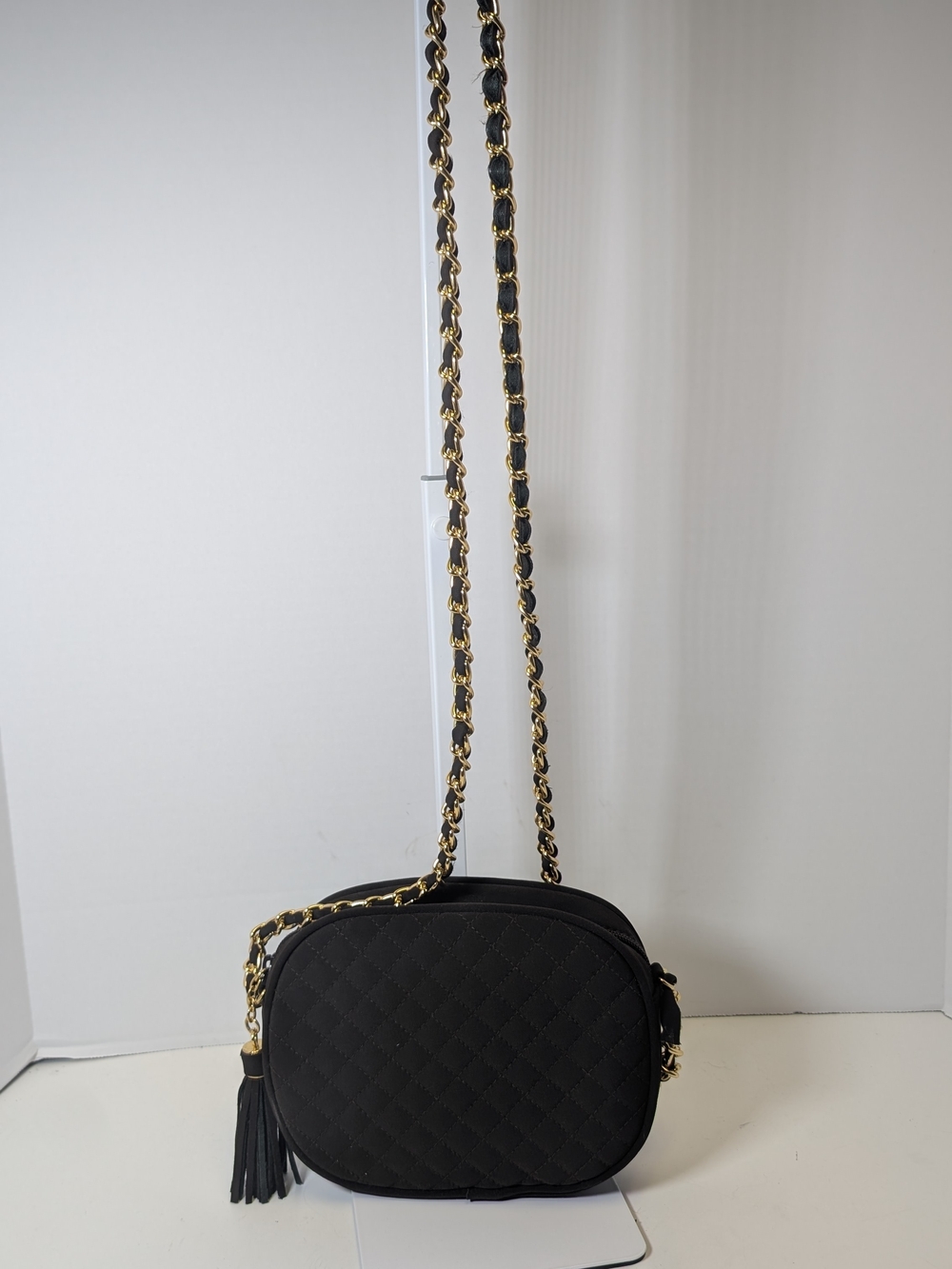 Amanda Smith Black Quilted Crossbody with Gold Chain